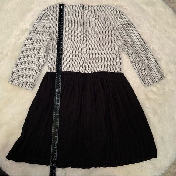 Sz Medium Black and White Ganni Anthropologie Dress - Picture 7 of 14